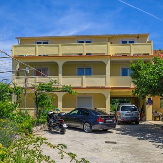 Apartments Milorad M Lopar (5)