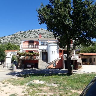 Apartments Falk Starigrad Paklenica (4)