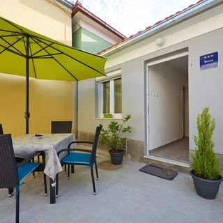 House Dvor Seget Vranjica (5)