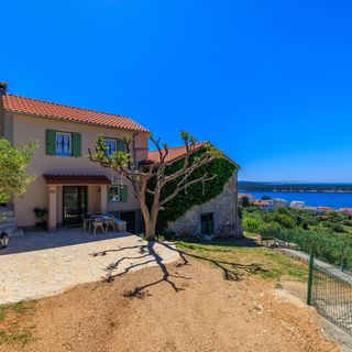 House Dragan D Banjol (2)