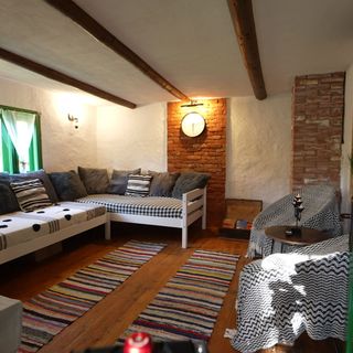 Casă de vacanță La Răscoala Petrila (4)