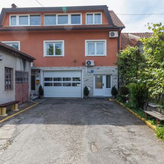 Apartments With Parking Space Zagreb - 22812 (2)