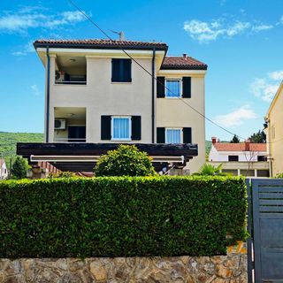 Apartments Ravlic Punat II (2)