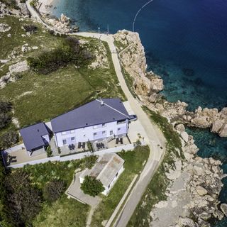 Apartments LAVANDA-GROSIC Baska (3)