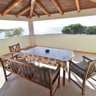 Apartments Zambratija with sea view (5)