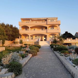 Apartmanok A Tenger Mellett Lun, Pag - 3320 Lun (2)