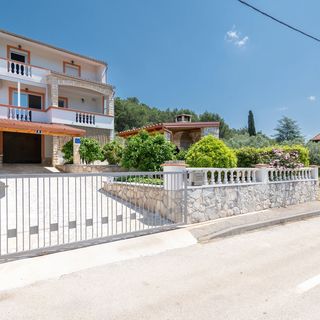 Apartmanok Parkolóhellyel Mrljane Pasman - 20056 (2)