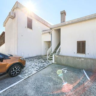 Apartmanok Parkolóhellyel Njivice, Krk - 20543 Njivice (2)