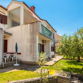 Apartmanok Parkolóhellyel Njivice, Krk - 20548 Njivice (5)