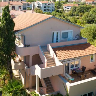 Apartmanok Parkolóhellyel Krk - 20615 (4)