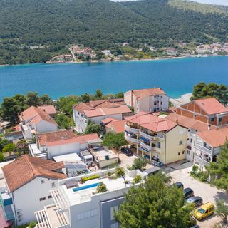 Apartmanok A Tenger Mellett Grebastica, Sibenik - 20736 Grebaštica (4)