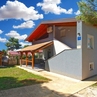 Ház Családok Részére Medencével Peroj, Fazana - 20754 Peroj (2)