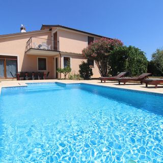 Ház Családok Részére Medencével Liznjan, Medulin - 20798 Ližnjan (2)