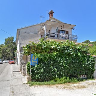 Apartmanok Parkolóhellyel Pula - 20815 (2)