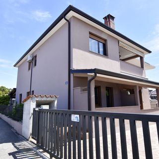 Apartmanok Parkolóhellyel Umag - 21070 (2)