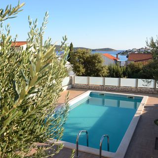 Apartmanok Családok Részére Medencével Sevid, Trogir - 21163 Sevid (5)