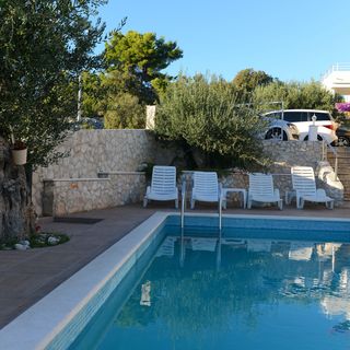 Apartmanok Családok Részére Medencével Sevid, Trogir - 21163 Sevid (3)