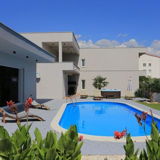 Ház Családok Részére Medencével Kastel Stafilic, Kastela - 21263 Kaštel Štafilić (2)