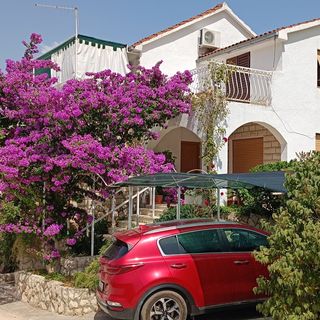 Apartmanok Parkolóhellyel Sutivan, Brac - 21426 Sutivan (2)