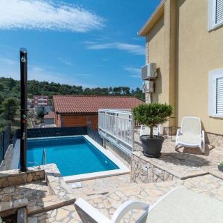 Apartments With Swimming Pool Trogir - 21466 (5)