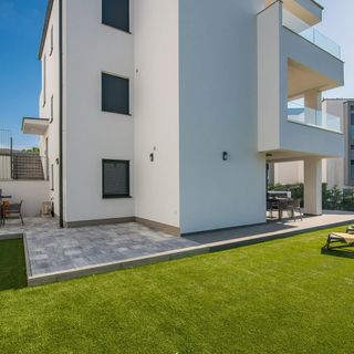 Apartmanok Parkolóhellyel Njivice, Krk - 21493 Njivice (3)