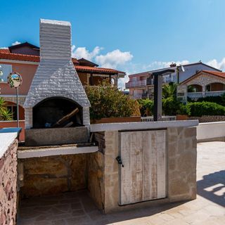 Apartmanok Parkolóhellyel Vir - 21504 (4)