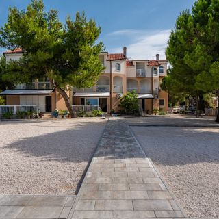 Apartmanok A Tenger Mellett Vir - Kozjak, Vir - 21540 Vir - Kozjak (2)