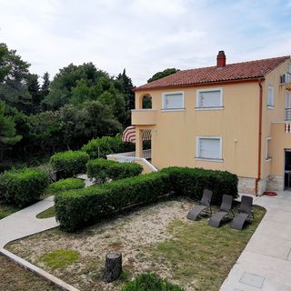 Nyaralóház A Tenger Mellett Ugljan - 21541 (4)