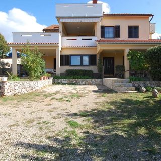 Apartmanok Parkolóhellyel Njivice, Krk - 21728 Njivice (2)