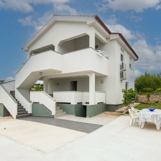 Apartmanok Parkolóhellyel Vir - Lozice, Vir - 21777 Vir - Lozice (2)