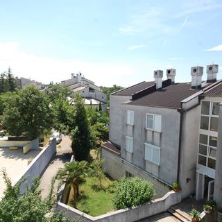 Apartmanok Parkolóhellyel Njivice, Krk - 21866 Njivice (2)