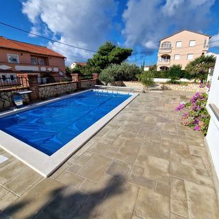 Ház Családok Részére Medencével A Tenger Mellett Barbat, Rab - 22081 Barbat (5)
