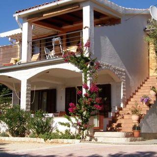 Apartmanok Parkolóhellyel Barbat, Rab - 22087 Barbat (2)