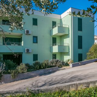 Apartmanok Parkolóhellyel Okrug Gornji, Ciovo - 22182 Okrug Gornji (5)