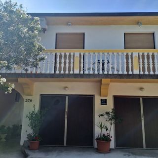 Apartmanok és Szobák Parkolóhellyel Palit, Rab - 22221 Palit (2)