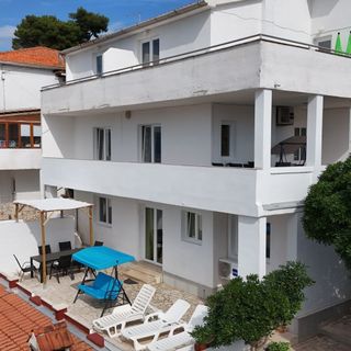 Apartmanok A Tenger Mellett Jelsa, Hvar - 22256 Jelsa (2)