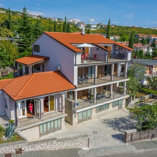 Apartmanok Parkolóhellyel Crikvenica - 22295 (2)
