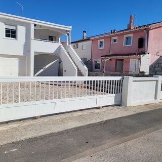 Apartmanok Parkolóhellyel Vir - 22347 (5)