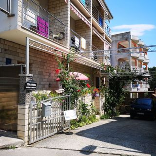 Apartmanok A Tenger Mellett Tucepi, Makarska - 22384 Tučepi (4)