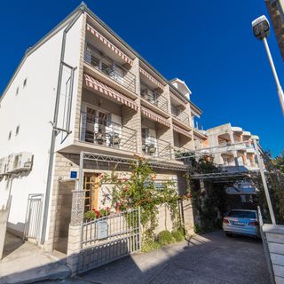Apartmanok A Tenger Mellett Tucepi, Makarska - 22384 Tučepi (2)