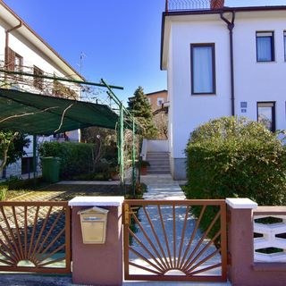 Apartmanok Parkolóhellyel Umag - 22482 (3)