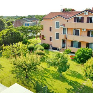 Apartmanok Gyermekes Családok Részére Zambratija, Umag - 22485 Zambratija (2)