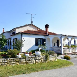 Apartmanok és Szobák Parkolóhellyel Zambratija, Umag - 22512 Zambratija (2)