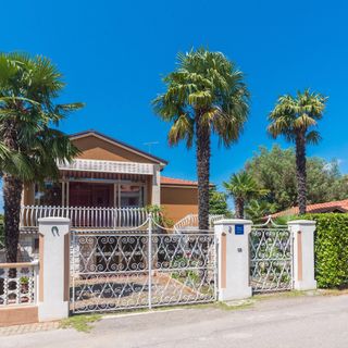 Apartmanok Parkolóhellyel Umag - 22520 (2)