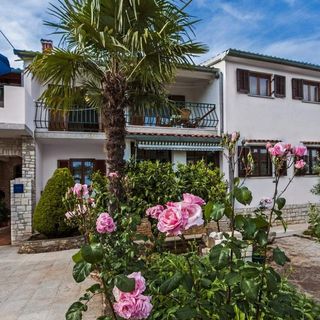 Apartmanok Parkolóhellyel Rovinj - 22528 (3)