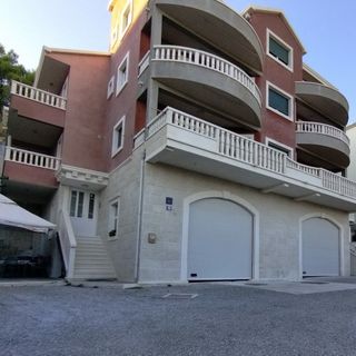 Apartmanok Parkolóhellyel Duce, Omis - 22598 Duće (2)