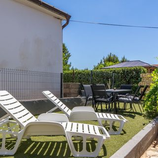 Apartmanok Parkolóhellyel Vir - 22682 (3)