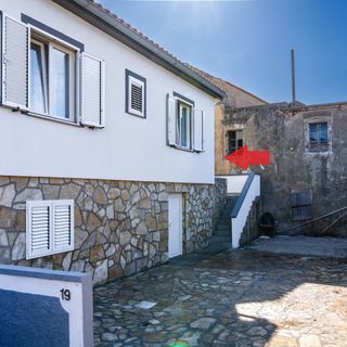 Apartmanok Parkolóhellyel Vir - 22682 (2)