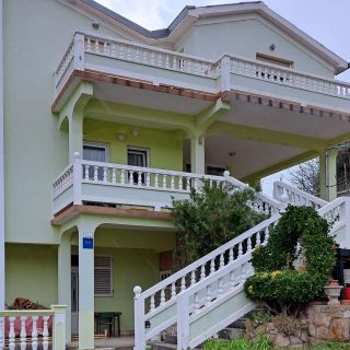 Apartments With Parking Space Palit Rab - 22743 (2)