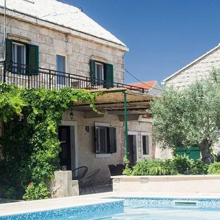 Nyaralóház Medencével Selca, Brac - 22845 Selca (2)